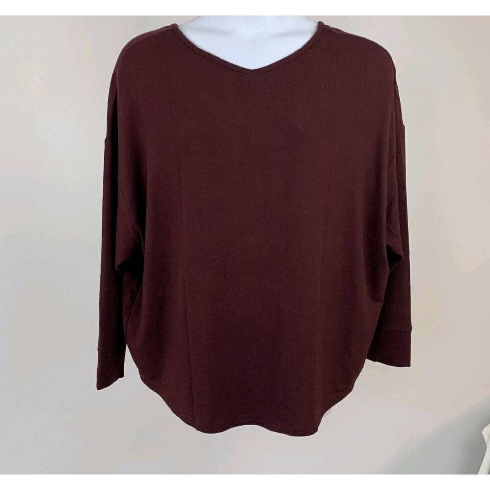 NWT Maurices Dolman Top sz 2X Back Keyhole with Velvet Tie Burgundy (L)